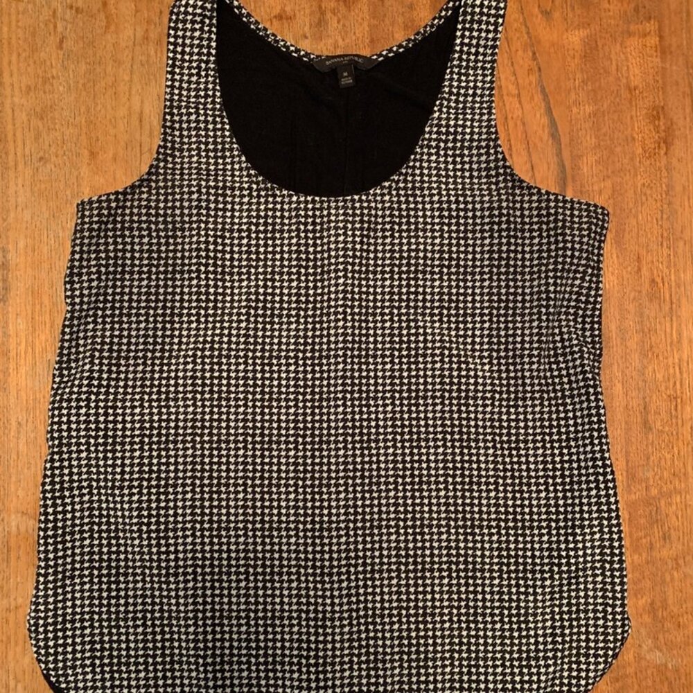 Banana Republic Black & White Houndstooth Sleeveless Blouse Size M